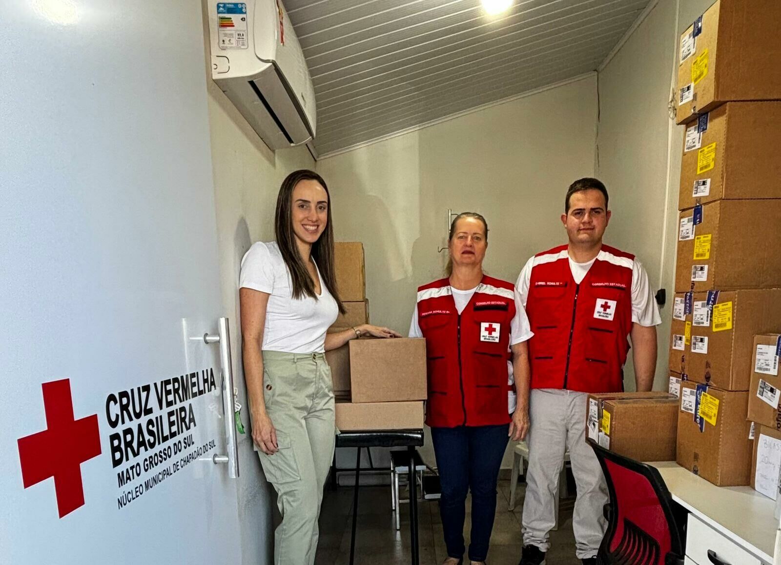 Imagem de compartilhamento para o artigo Chapadão do Sul recebe doação de medicamentos da Cruz Vermelha e reforça estoque da rede pública de saúde da MS Todo dia